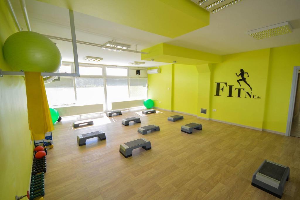 Hostel Studentski Centar מוסטר מראה חיצוני תמונה